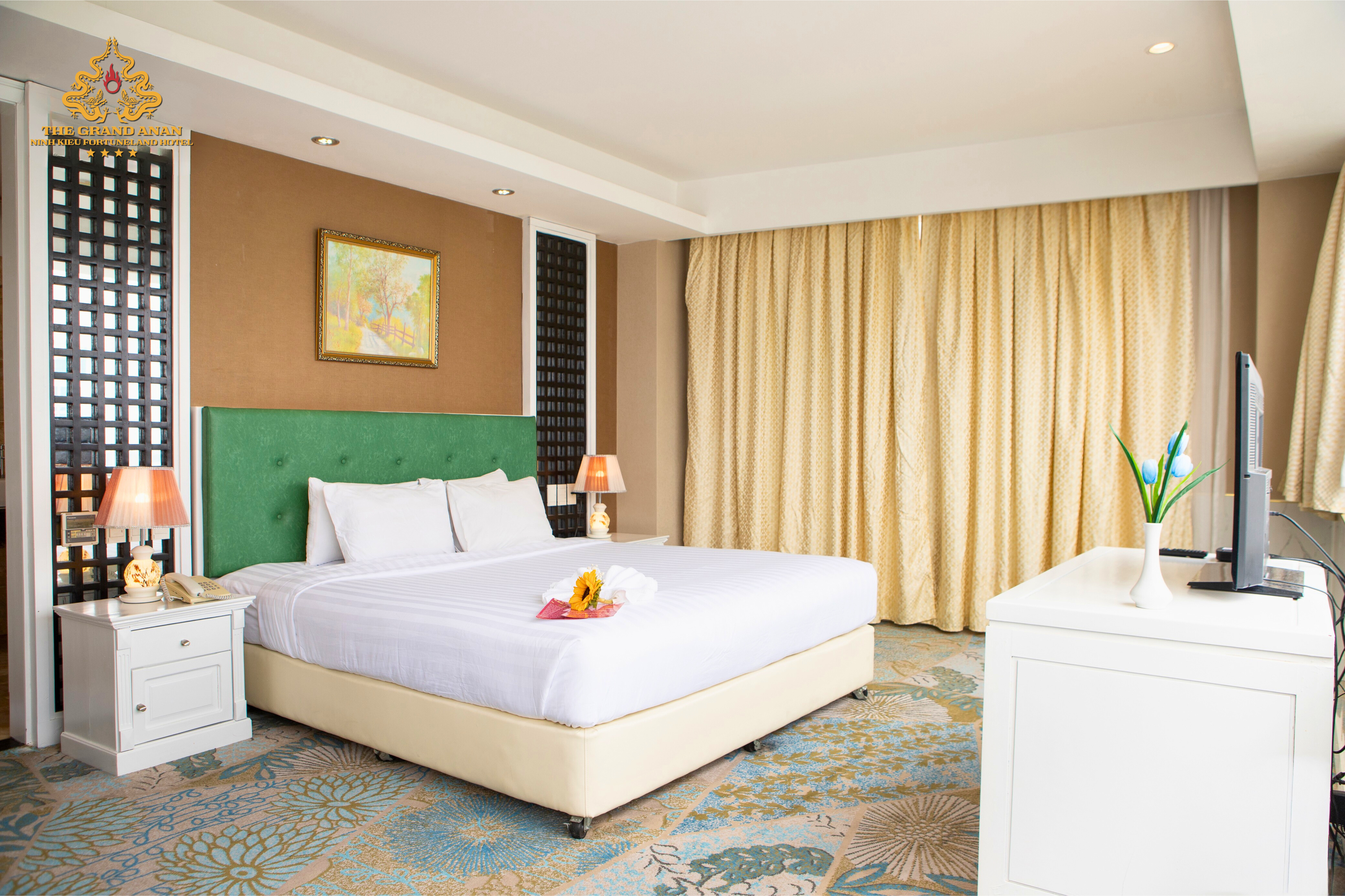 Phòng FORTUNELAND SUITE tại khách sạn Ninh Kieu Fortuneland Hotel